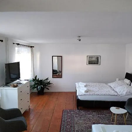 Apartman Modry Dum Vranov nad Dyjí Exterior photo