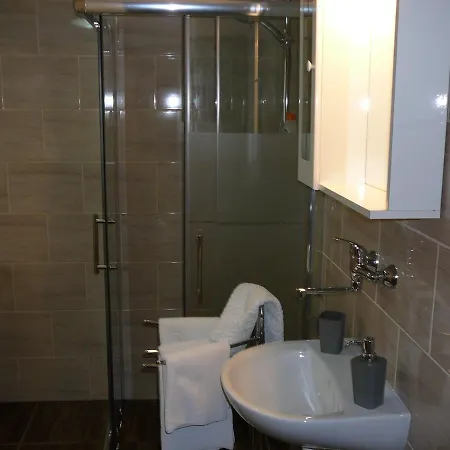 Apartman Modry Dum Vranov nad Dyjí Exterior photo